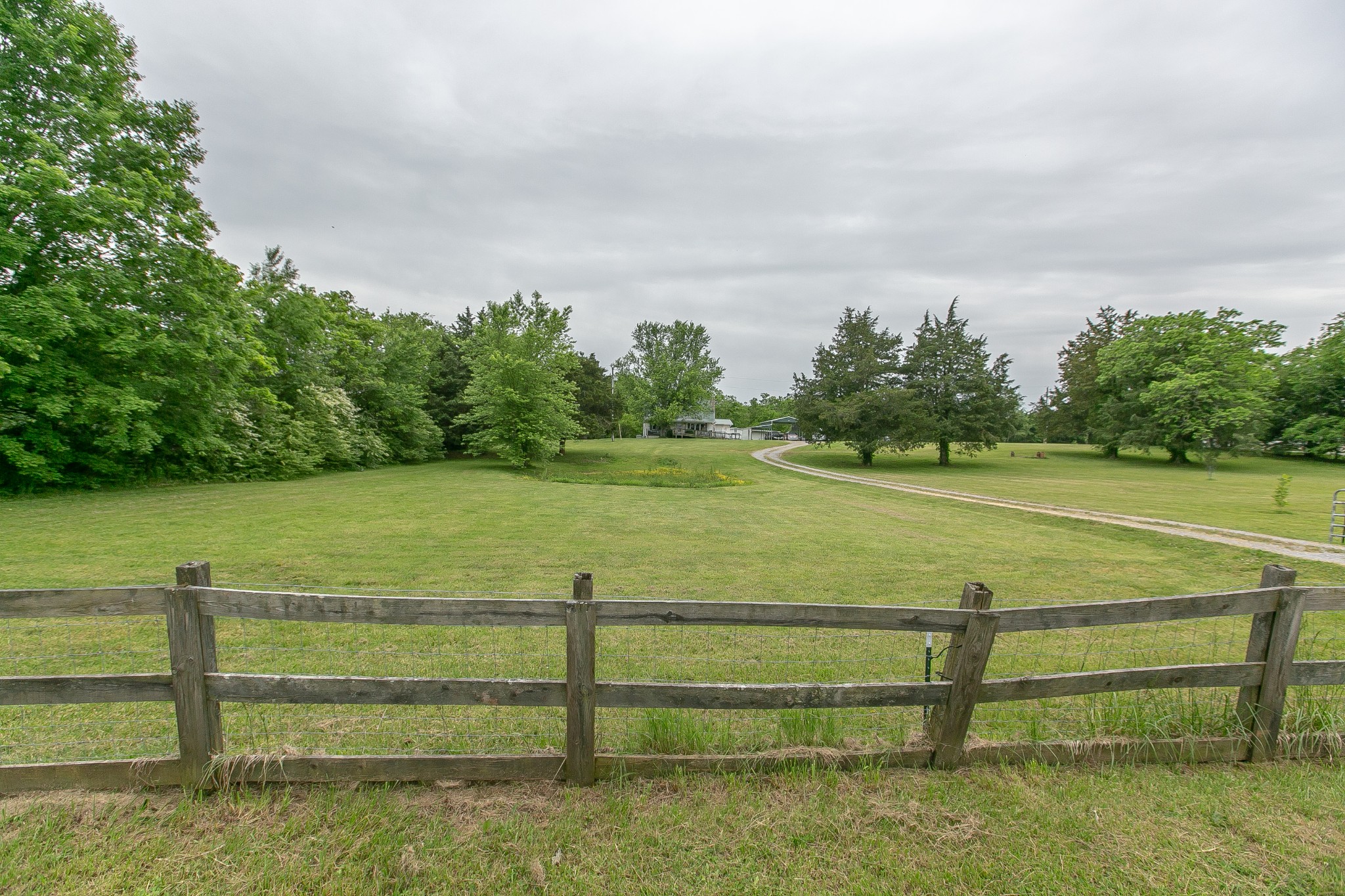 1215 Lawrence Road Murfreesboro, TN 37128 - Photo 6 of 49 Gallery Image 6