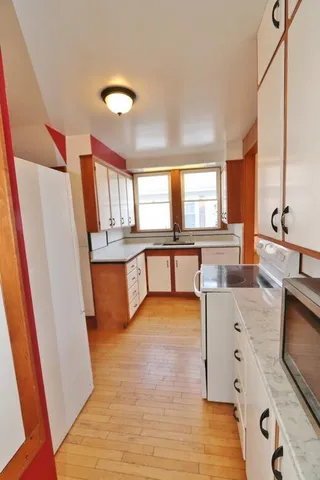 $309,900 | 550 Ohio Street, Bangor, ME 04401