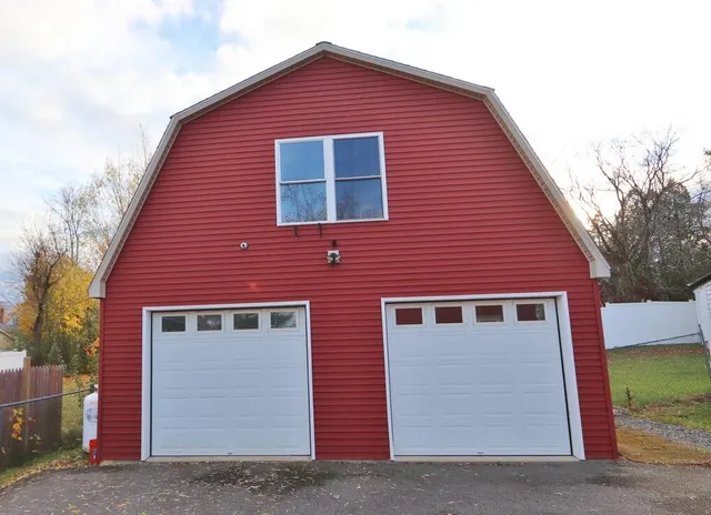 $309,900 | 550 Ohio Street, Bangor, ME 04401