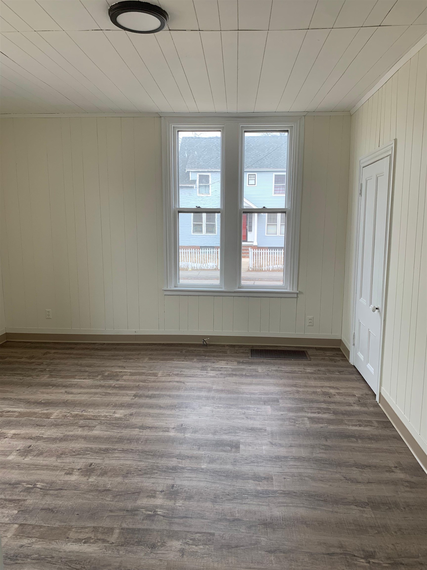 28 Knight Street Rochester, NH 03867 - Photo 20 of 37