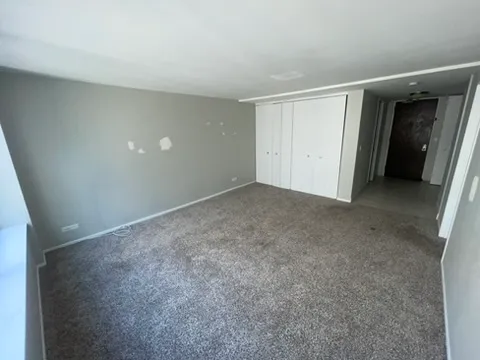 $2,000 | 233 East Erie Street, Unit 1902, Chicago, IL 60611