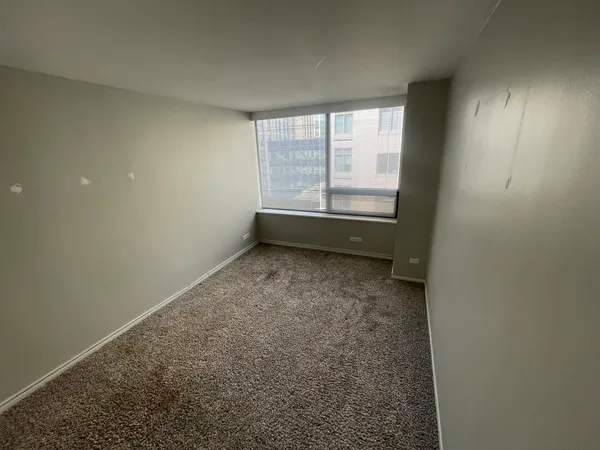 $2,000 | 233 East Erie Street, Unit 1902, Chicago, IL 60611