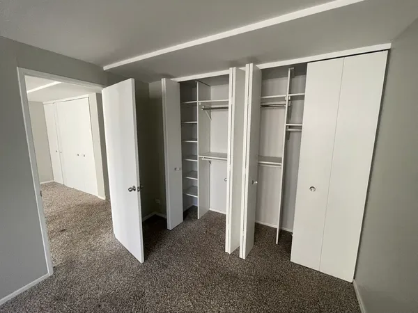 $2,000 | 233 East Erie Street, Unit 1902, Chicago, IL 60611