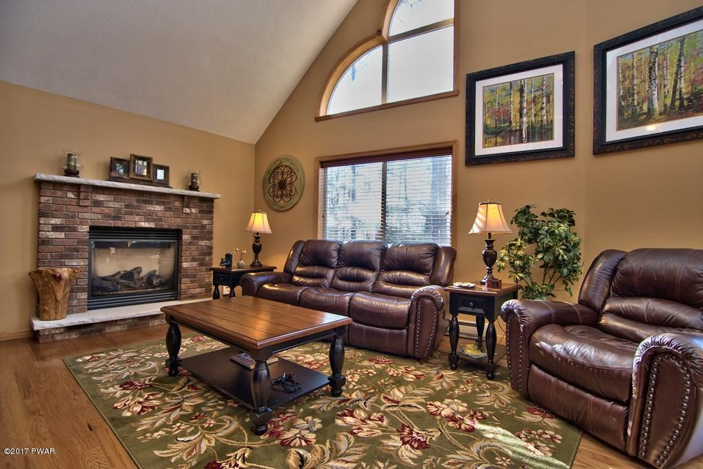 3134 Northgate Road Lake Ariel, PA 18436 - Photo 2 of 47 Living Room