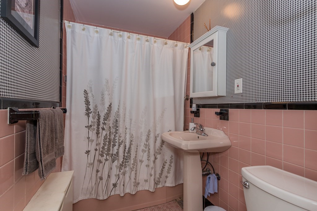 83 Governors Road Milton, MA 02186 - Photo 13 of 16 Gallery Image 13