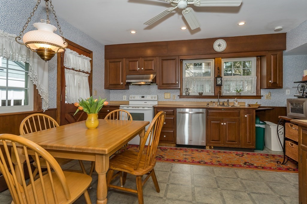 83 Governors Road Milton, MA 02186 - Photo 2 of 16 Gallery Image 2