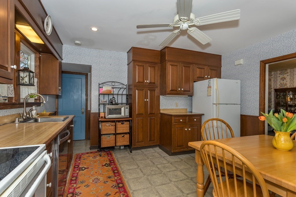 83 Governors Road Milton, MA 02186 - Photo 3 of 16 Gallery Image 3