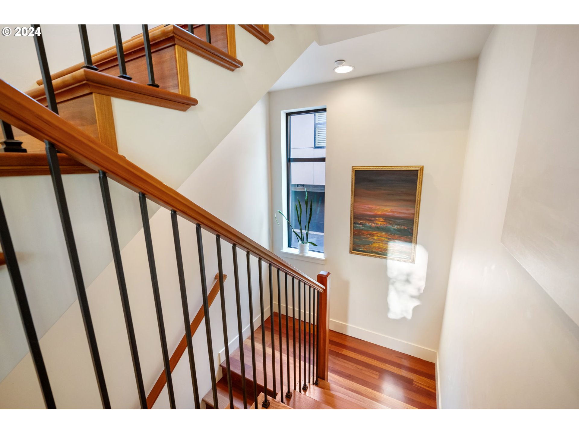 1666 Northwest Riverscape Street Portland, OR 97209 - Photo 17 of 28 Gallery Image 17