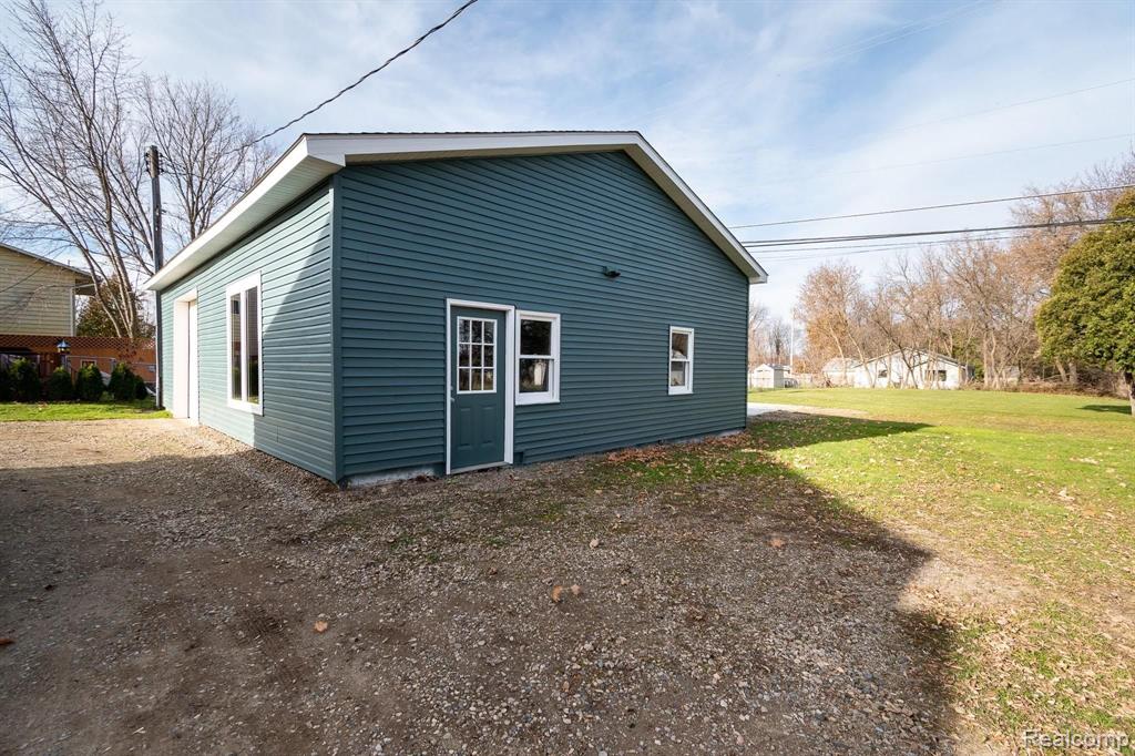 1675 Bowers Road Lapeer, MI 48446 - Photo 12 of 46