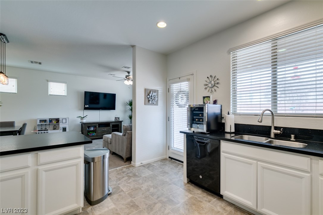 494 Bead Test Road Las Vegas, NV 89178 - Photo 11 of 29 Gallery Image 11