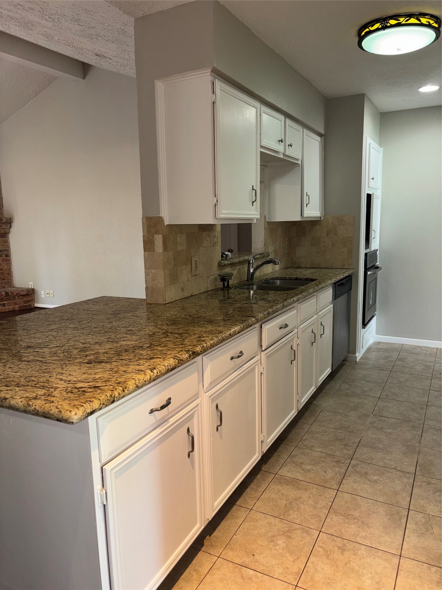 25302 Thistlewaite Lane Spring, TX 77373 - Photo 6 of 12