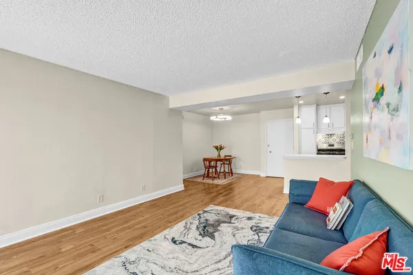 $2,699 | 18620 Hatteras Street, Unit 145, Tarzana, CA 91356