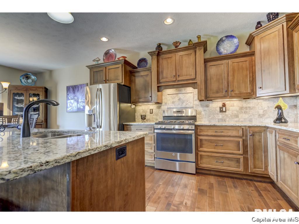5600 Legacy Lane Springfield, IL 62711 - Photo 12 of 36 Gallery Image 12