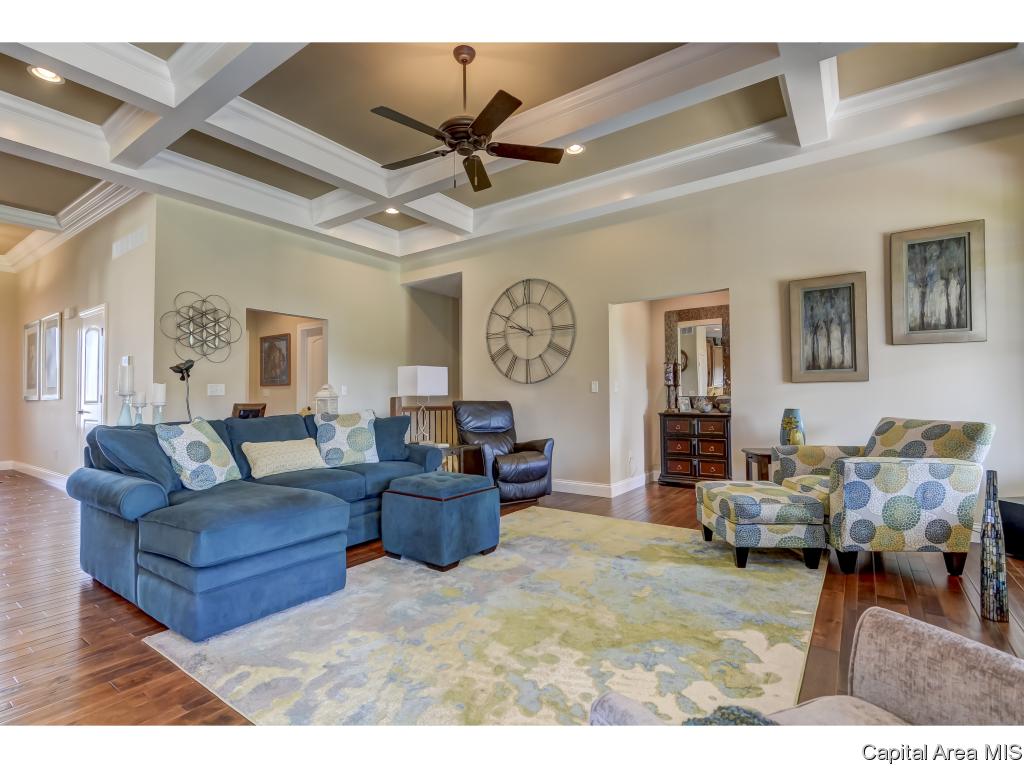 5600 Legacy Lane Springfield, IL 62711 - Photo 6 of 36 Gallery Image 6