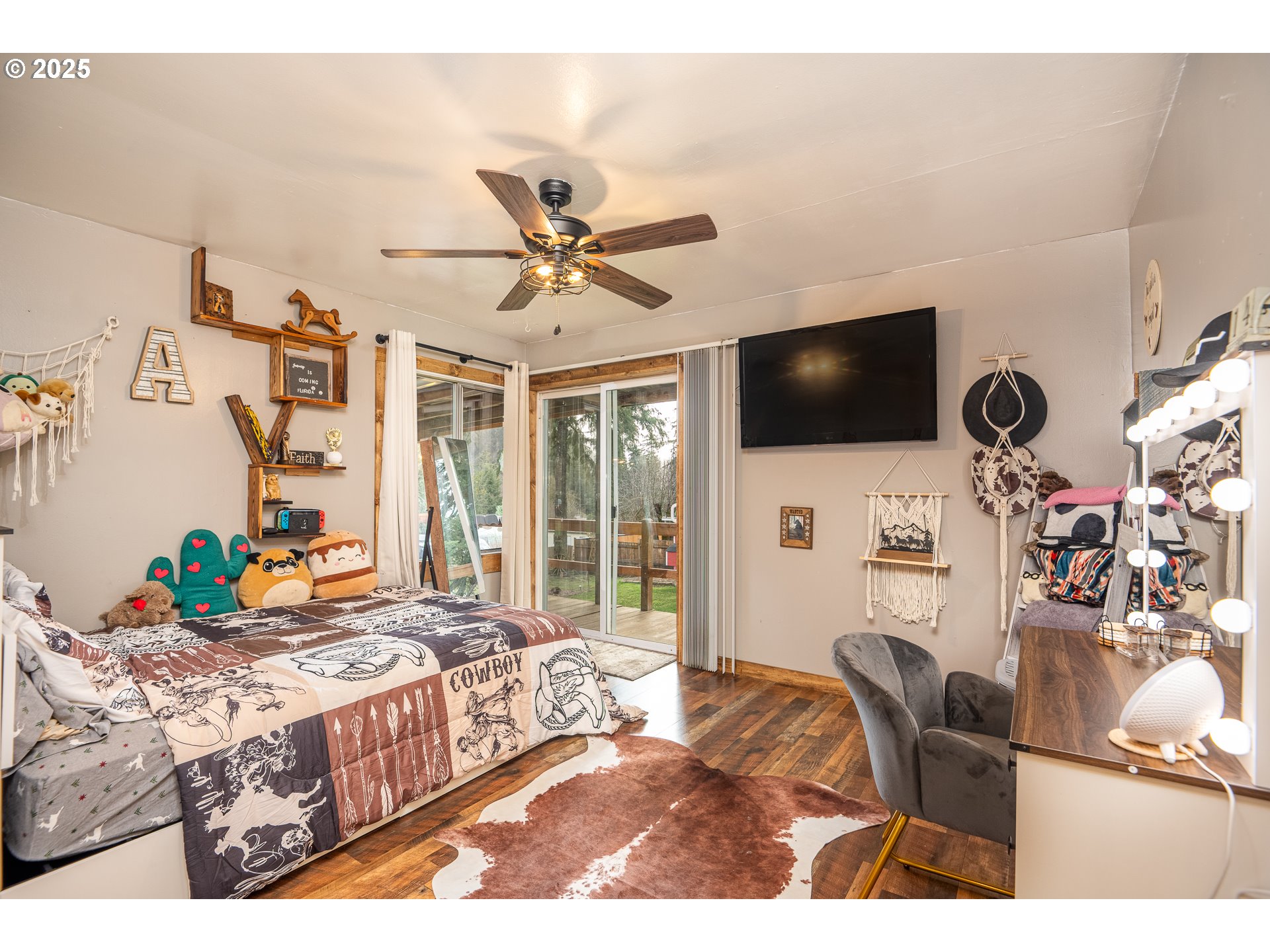 88183 Chestnut Street Mapleton, OR 97453 - Photo 12 of 23 Gallery Image 12