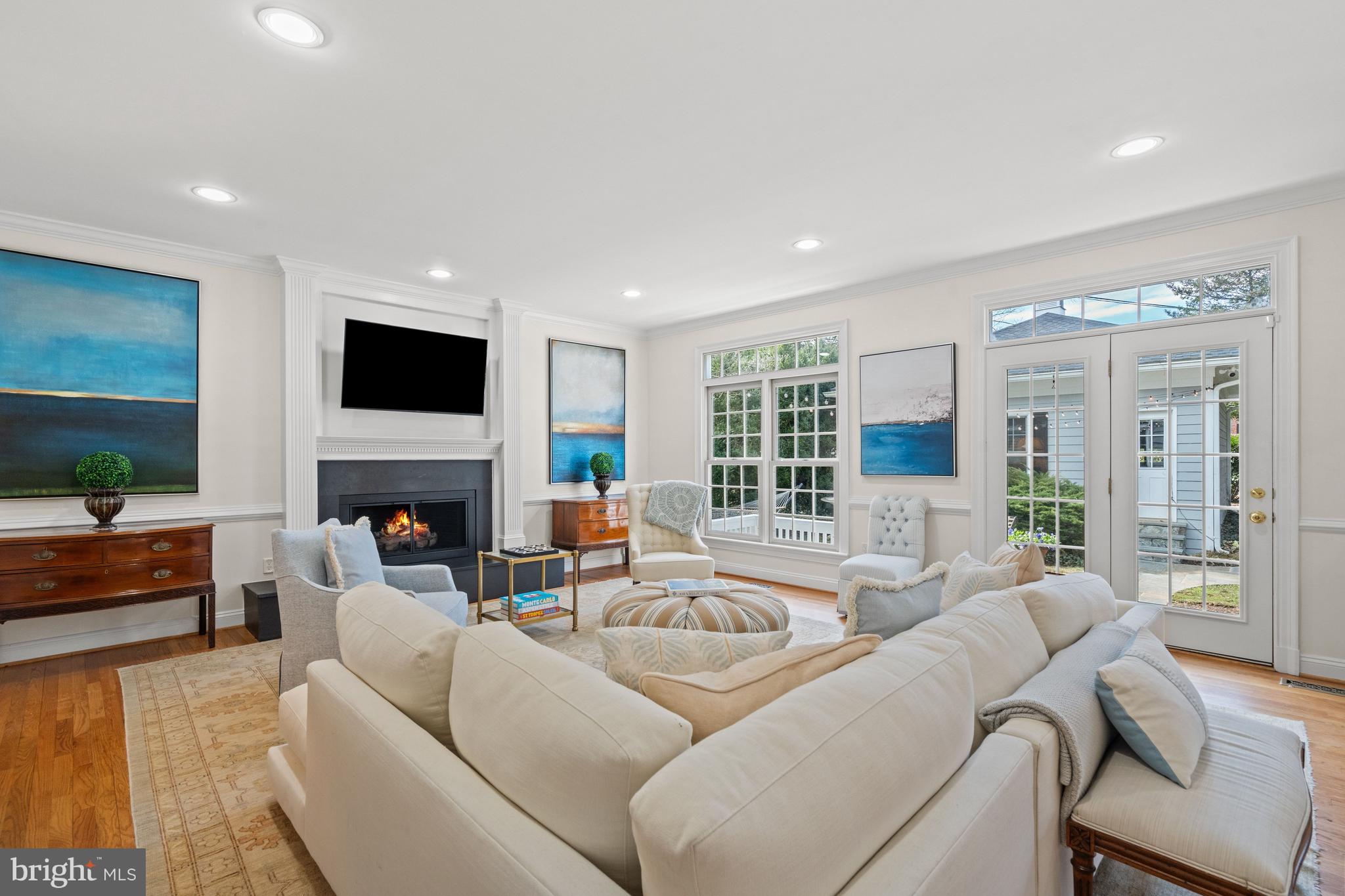 7722 Brookville Road Chevy Chase, MD 20815 - Photo 5 of 33 Family Room