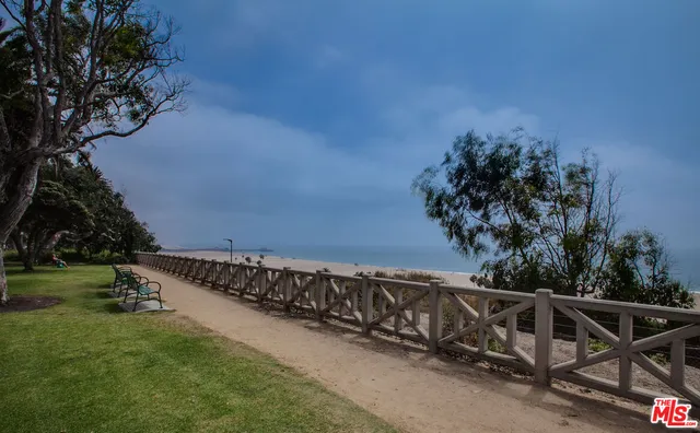 a view of a outdoor space