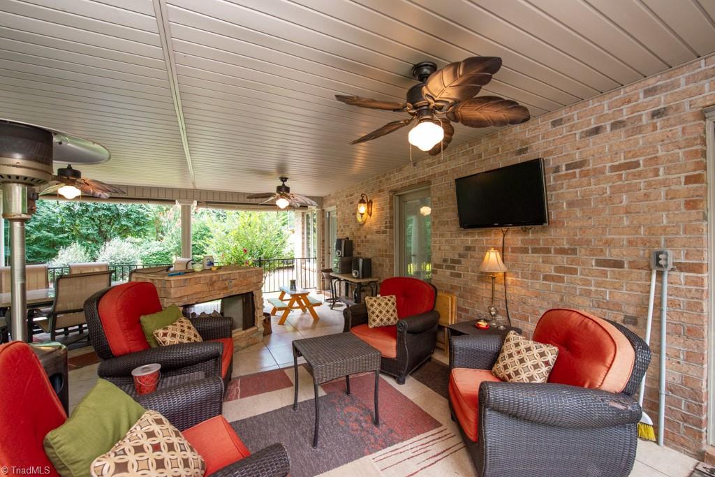 7077 Falcon Way Trinity, NC 27370 - Photo 33 of 41 Gallery Image 33