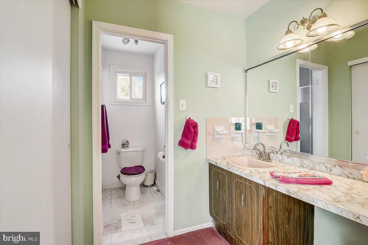 7807 Brookfield Road Cheltenham, PA 19012 - Photo 16 of 24 Main bath