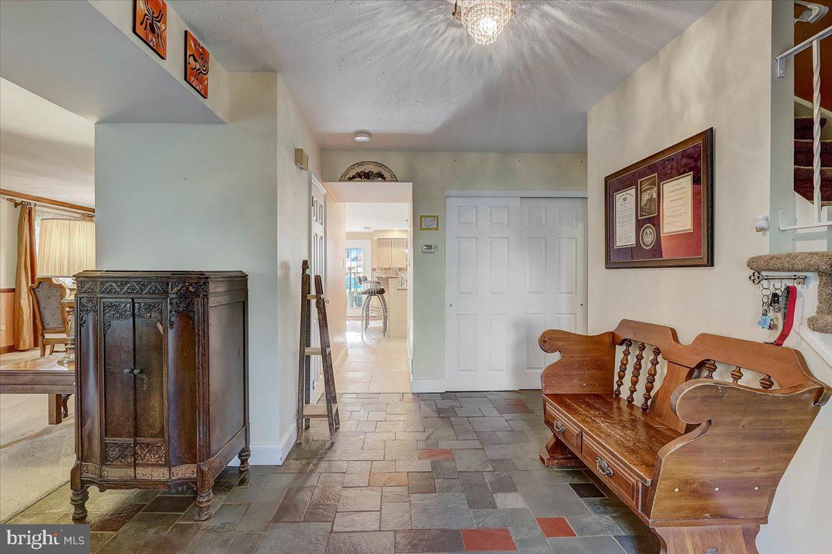 7807 Brookfield Road Cheltenham, PA 19012 - Photo 3 of 24 Gallery Image 3