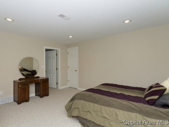 3913 Thackeray Drive Springfield, IL 62711 - Photo 18 of 20