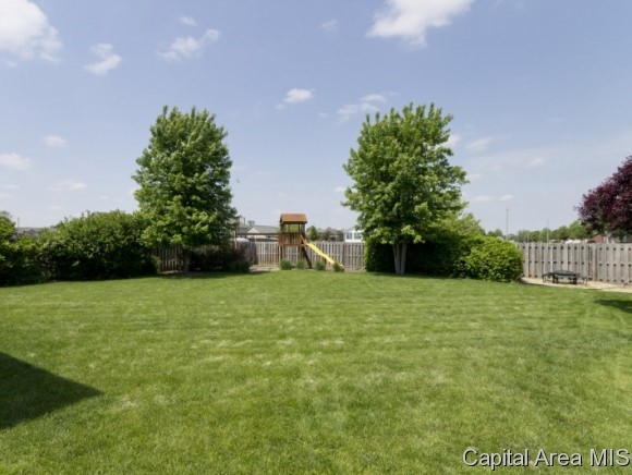 3913 Thackeray Drive Springfield, IL 62711 - Photo 19 of 20
