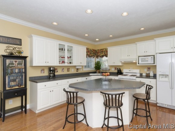 3913 Thackeray Drive Springfield, IL 62711 - Photo 5 of 20