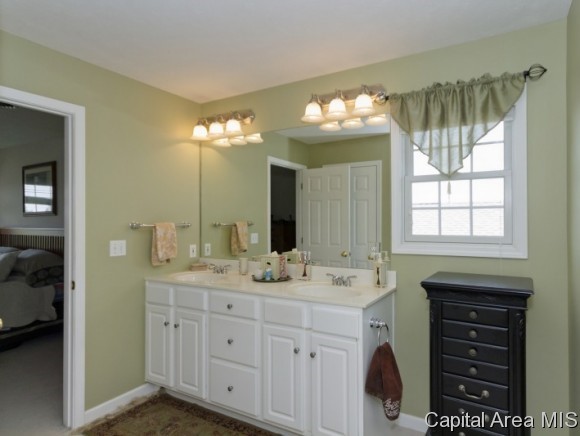 3913 Thackeray Drive Springfield, IL 62711 - Photo 10 of 20