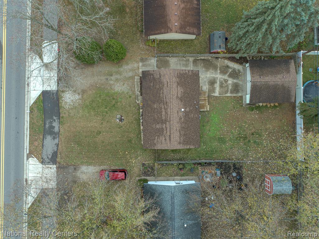 47445 Dequindre Road Rochester, MI 48307 - Photo 3 of 21