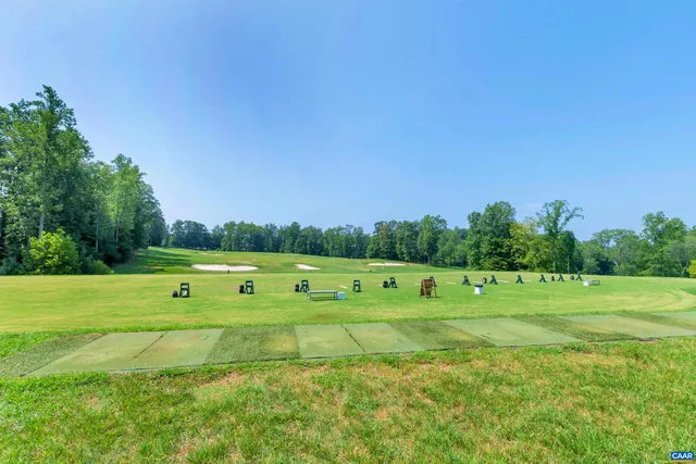 a view of a tennis court