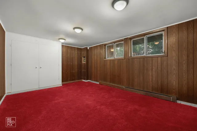 a view of empty room