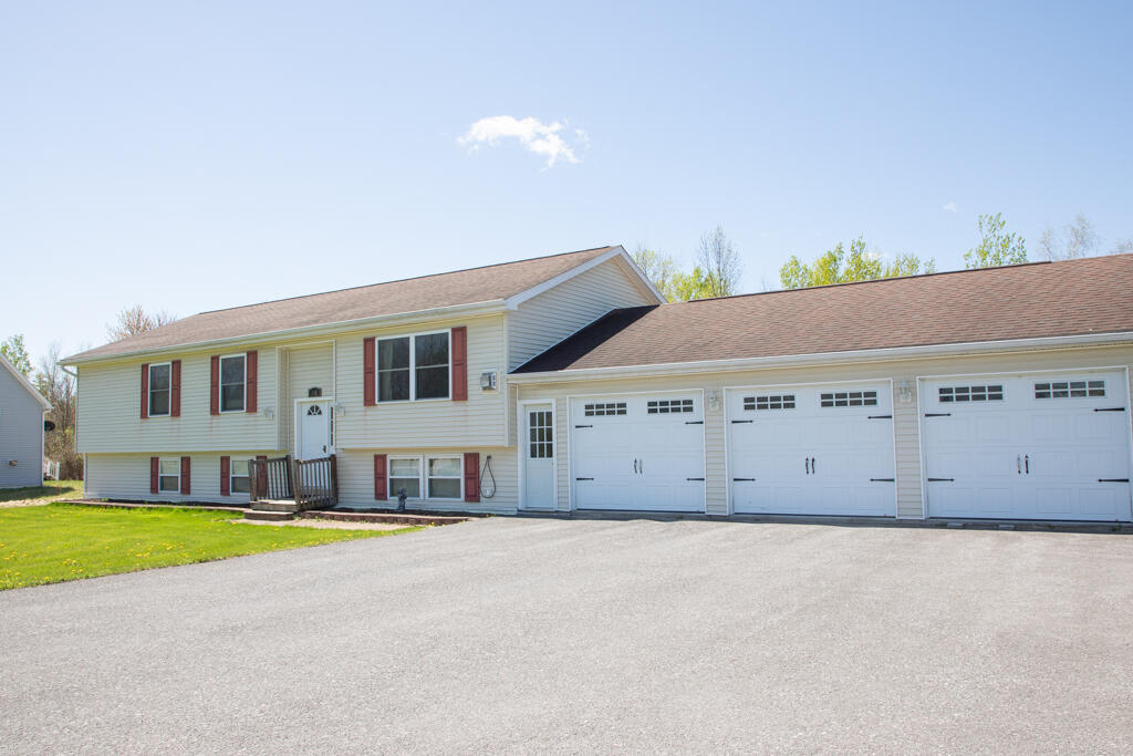 461 Stafford Road Plattsburgh, NY 12901 - Photo 2 of 46 Gallery Image 2