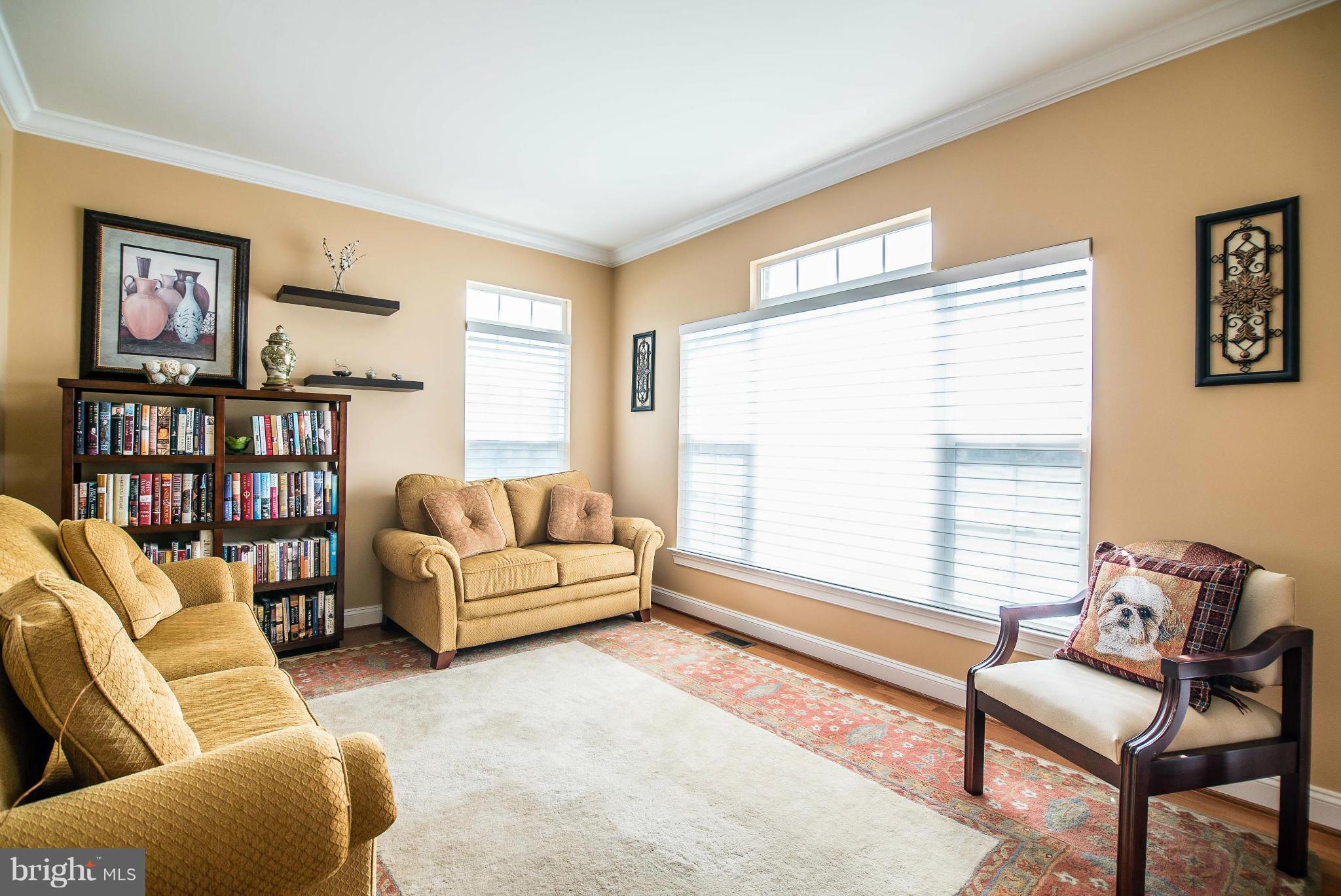 12238 Cypress Spring Road Clarksburg, MD 20871 - Photo 2 of 29 Living Room