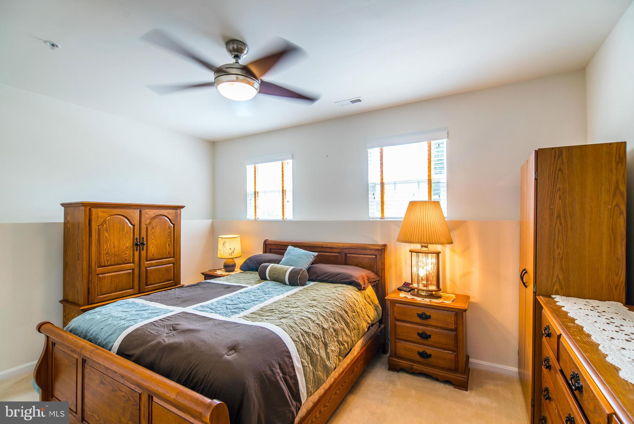 12238 Cypress Spring Road Clarksburg, MD 20871 - Photo 22 of 29 Den