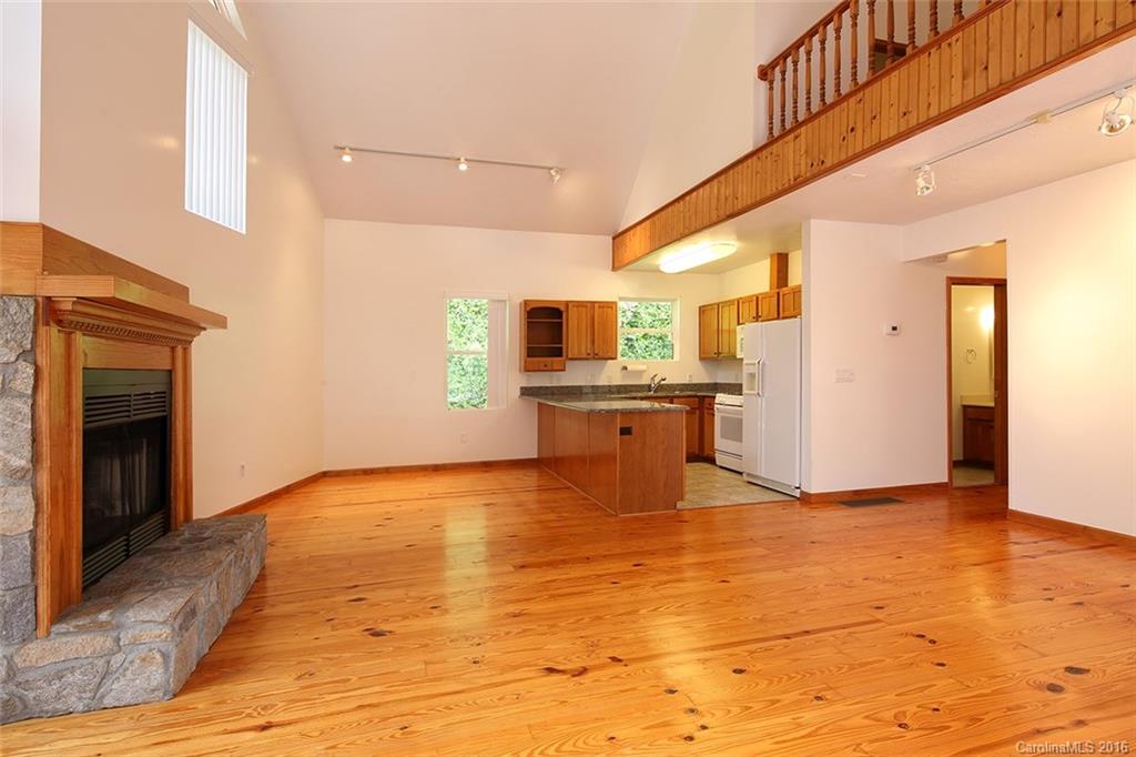 8 Darlow Road Candler, NC 28715 - Photo 5 of 23 Gallery Image 5