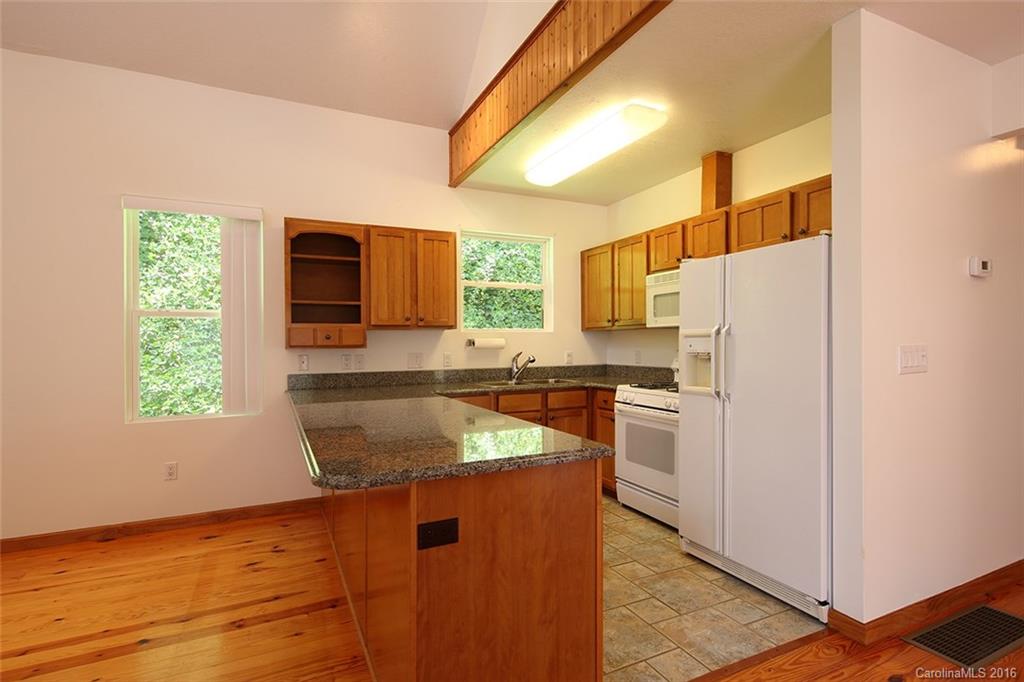 8 Darlow Road Candler, NC 28715 - Photo 7 of 23 Gallery Image 7