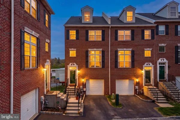 $595,000 | 425 West 5th Avenue, Conshohocken, PA 19428
