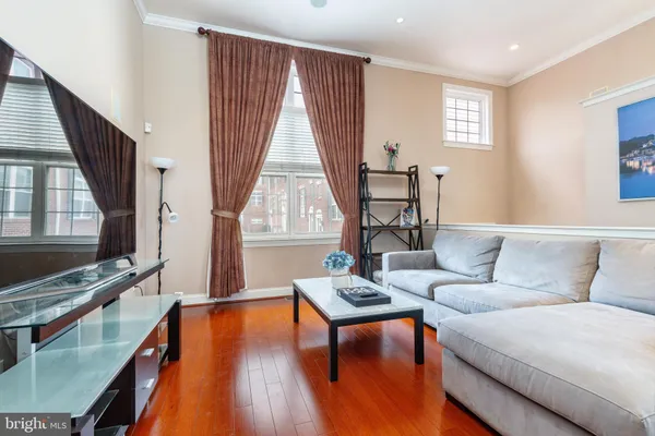 $595,000 | 425 West 5th Avenue, Conshohocken, PA 19428