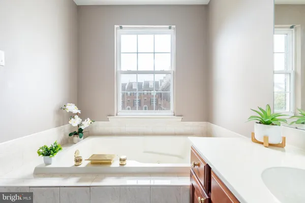 $595,000 | 425 West 5th Avenue, Conshohocken, PA 19428