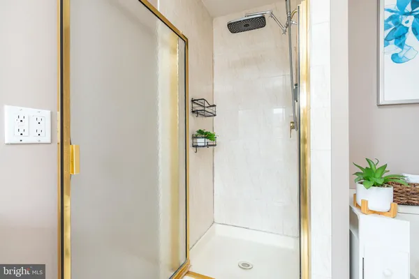 $595,000 | 425 West 5th Avenue, Conshohocken, PA 19428