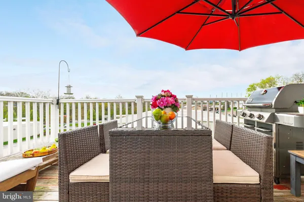 $595,000 | 425 West 5th Avenue, Conshohocken, PA 19428