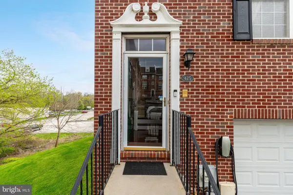 $595,000 | 425 West 5th Avenue, Conshohocken, PA 19428