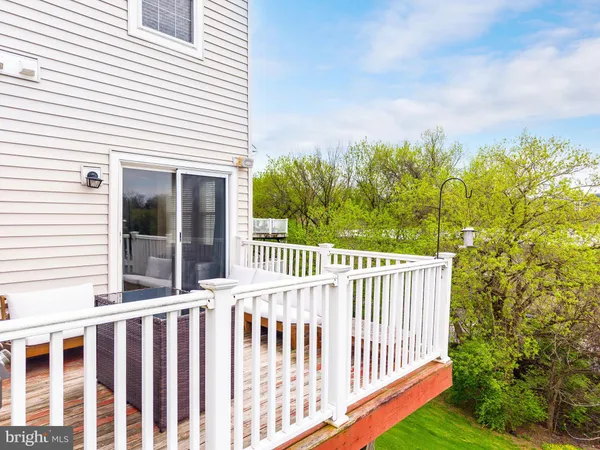 $595,000 | 425 West 5th Avenue, Conshohocken, PA 19428