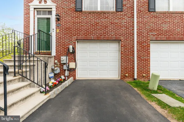 $595,000 | 425 West 5th Avenue, Conshohocken, PA 19428