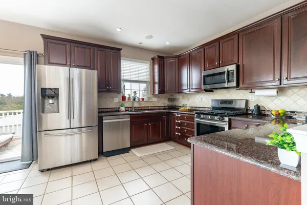 $595,000 | 425 West 5th Avenue, Conshohocken, PA 19428