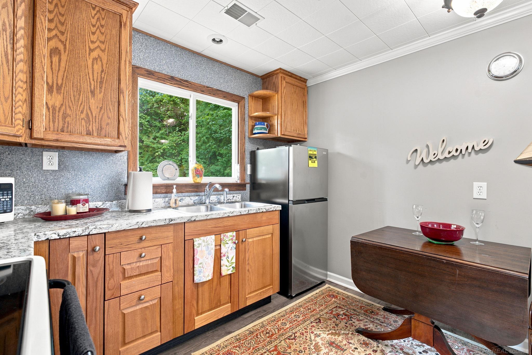 7405 Aspen Road Lexington, MI 48450 - Photo 9 of 40