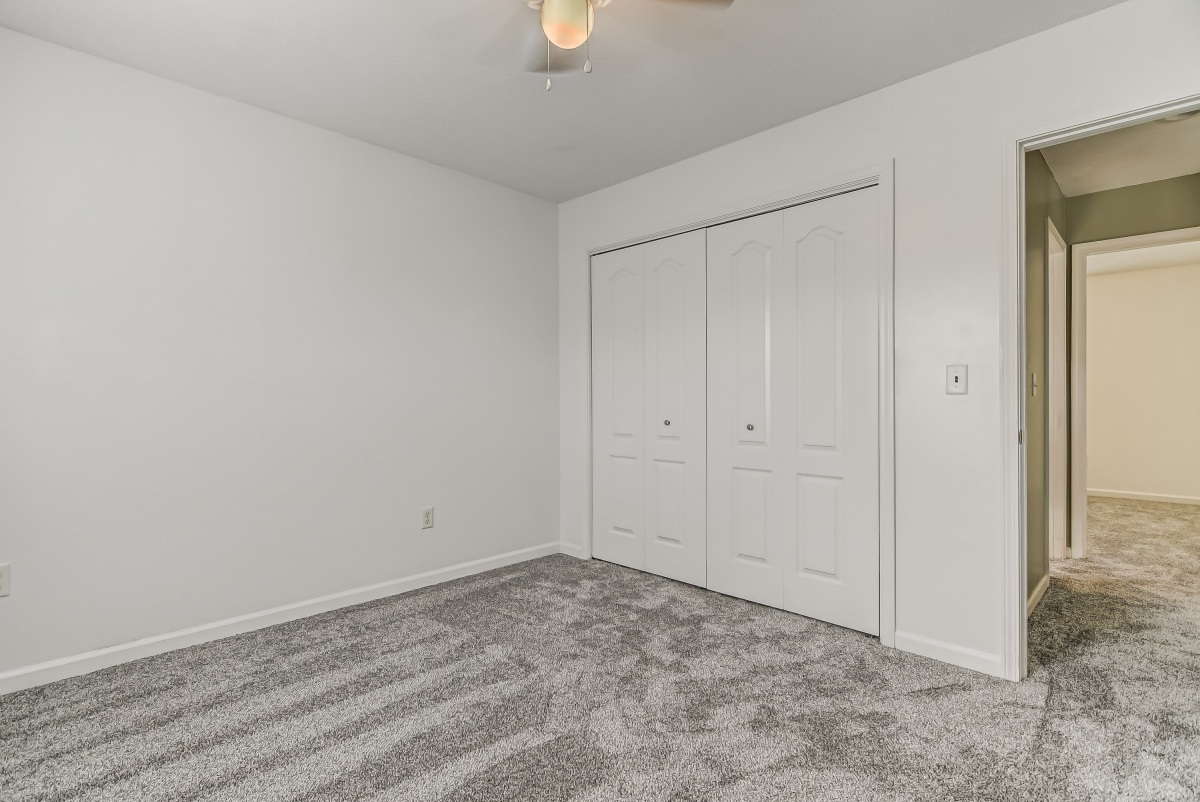2817 Tanner Road Springfield, IL 62702 - Photo 20 of 33