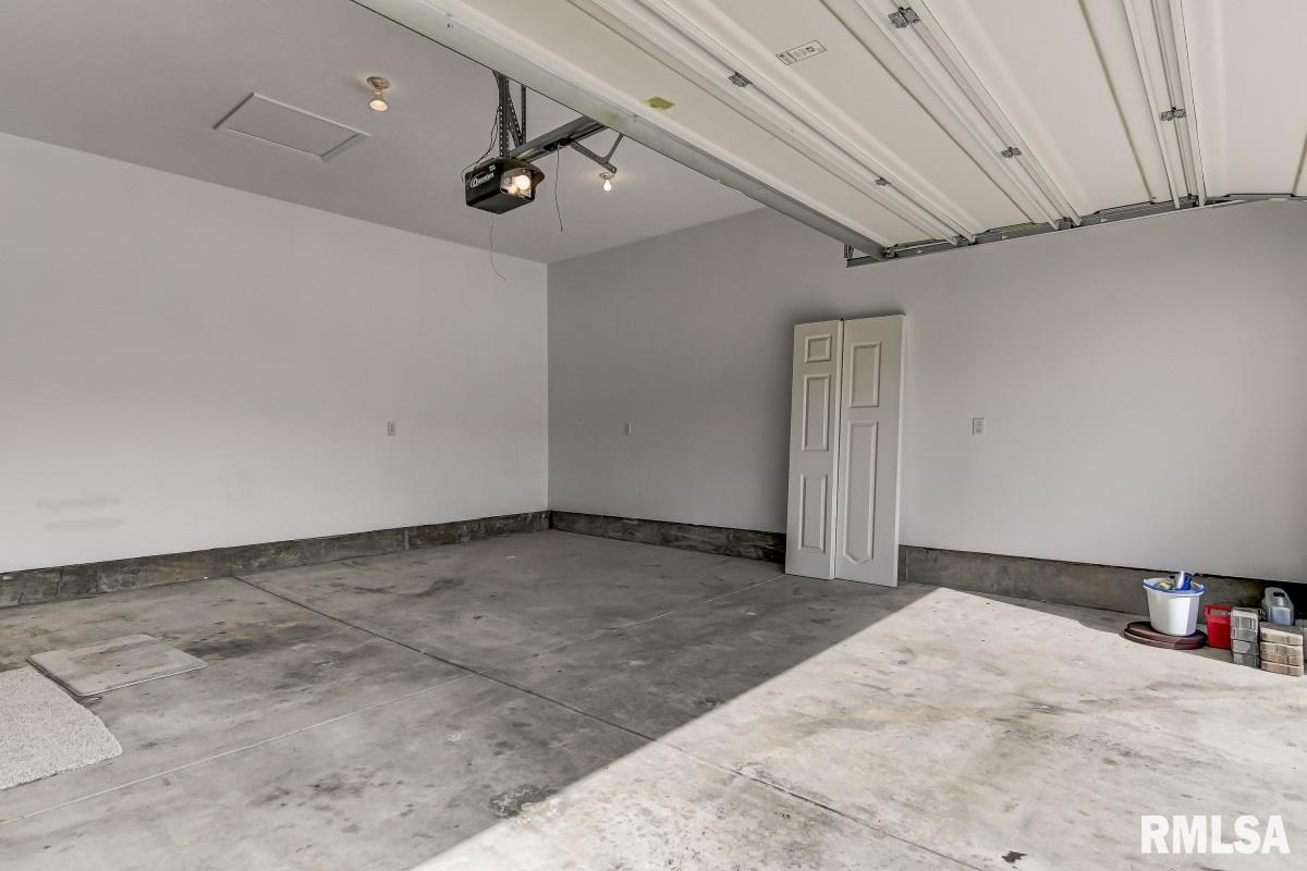 2817 Tanner Road Springfield, IL 62702 - Photo 27 of 33