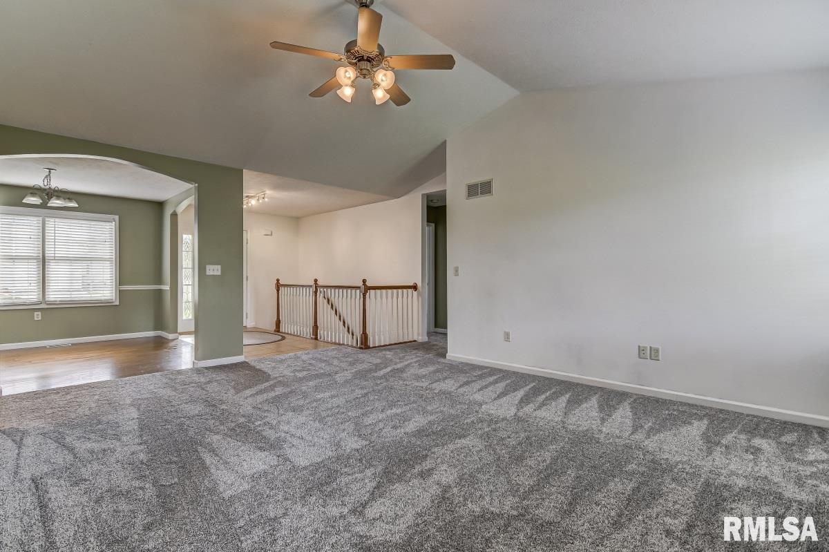 2817 Tanner Road Springfield, IL 62702 - Photo 5 of 33