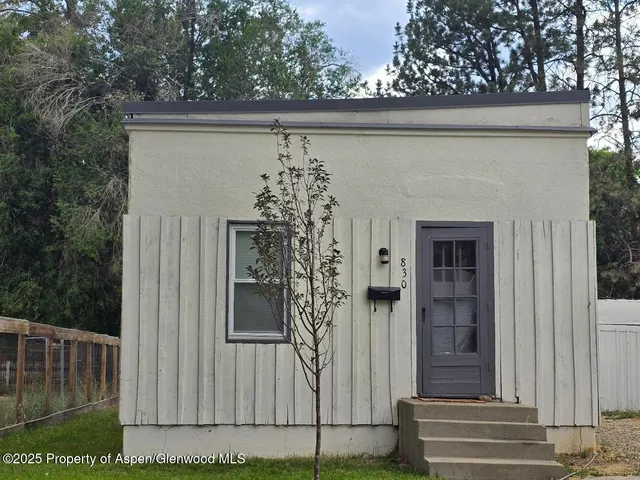 $2,200 | 830 Breeze Street, Craig, CO 81625